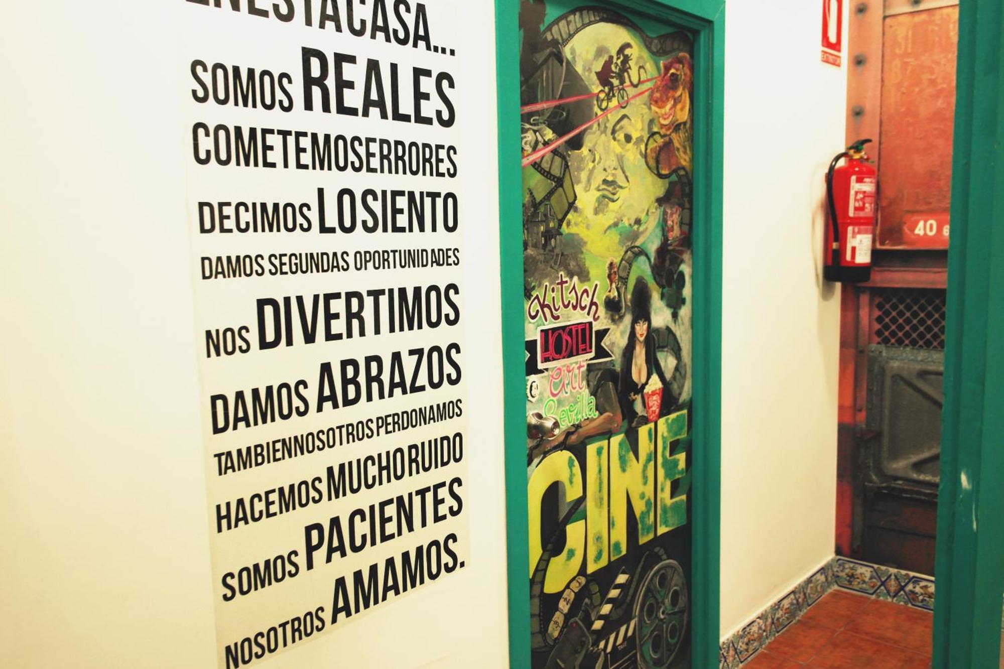 Rio Hostel Seville Room photo