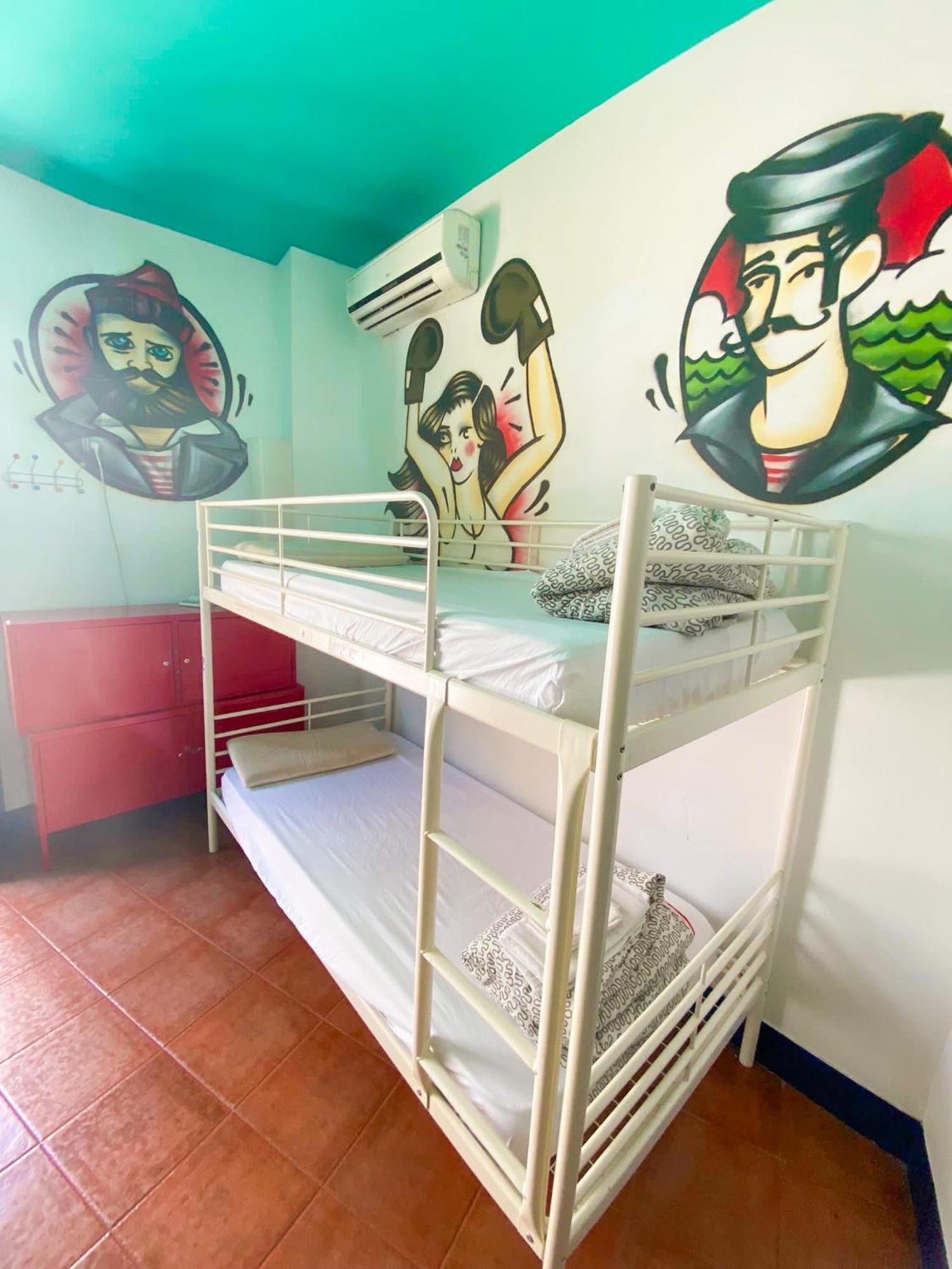 Rio Hostel Seville Room photo